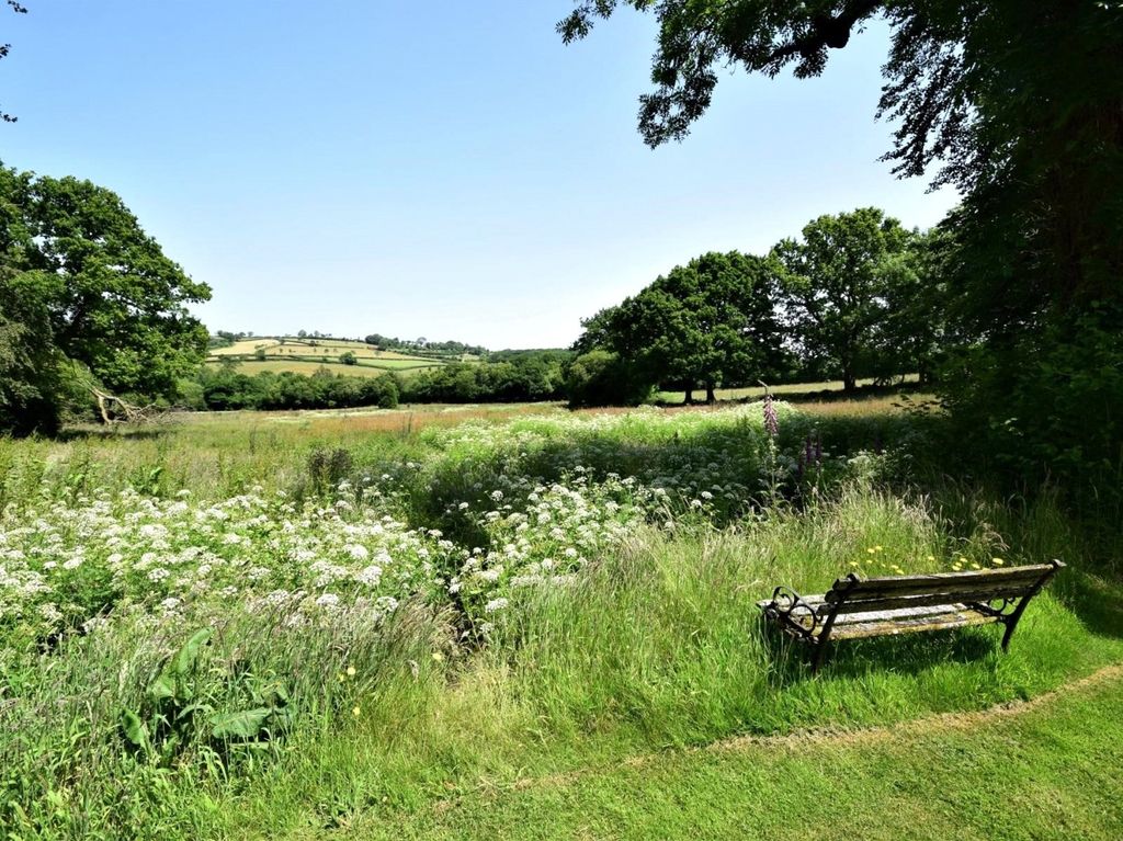 Property photo 3 of 25 Picture No. 07