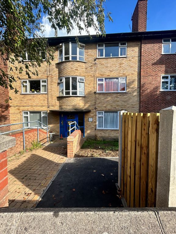 Property photo 1 of 18