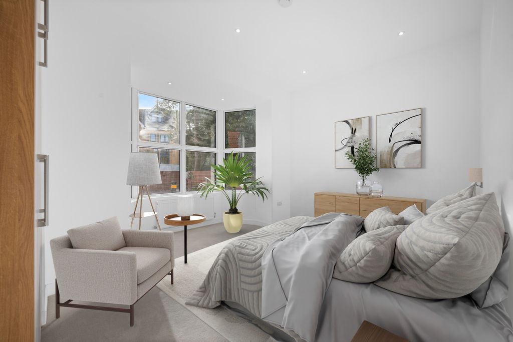 Property photo 3 of 10 4649173