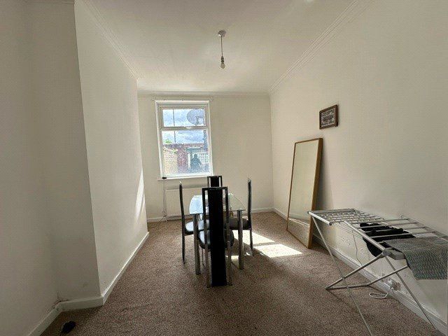 Property photo 3 of 11 Picture No. 01