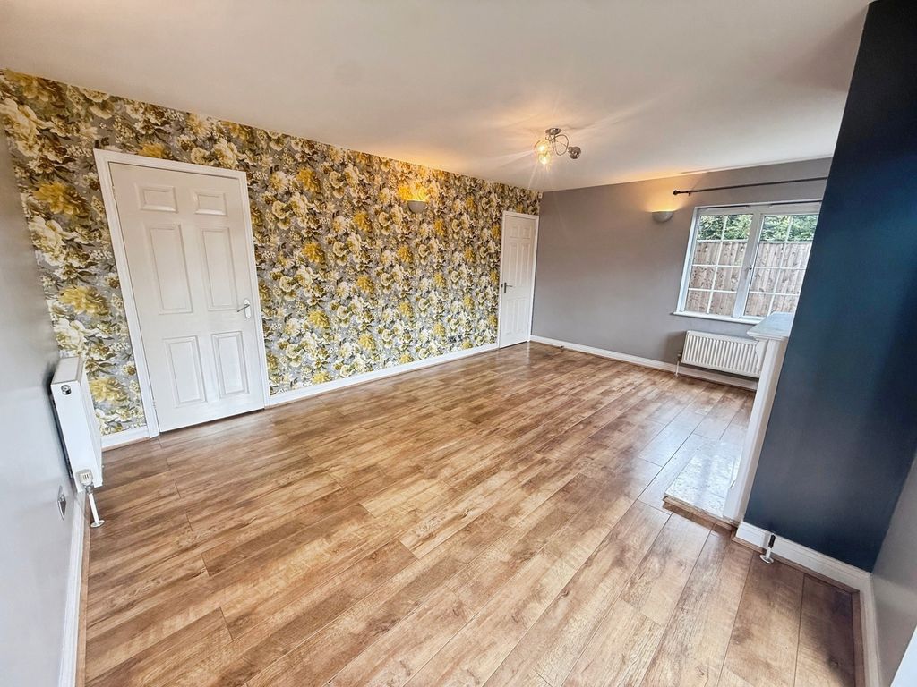 Property photo 3 of 20 Pbox-Img.Jpg