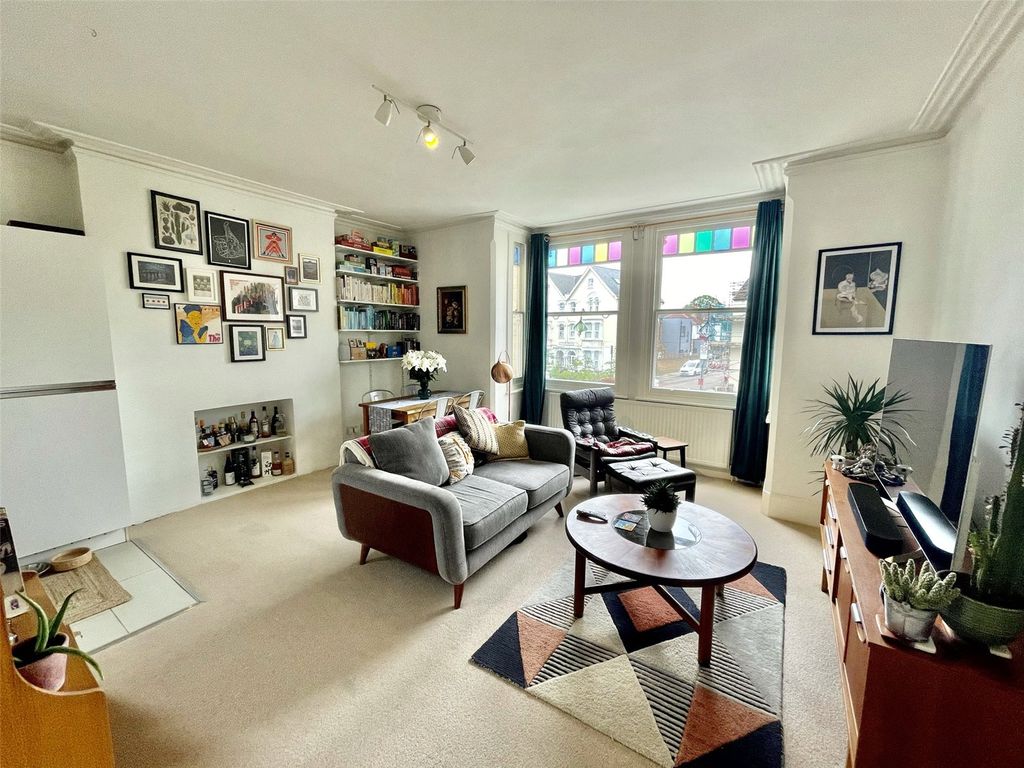 Property photo 1 of 16 Picture No. 29