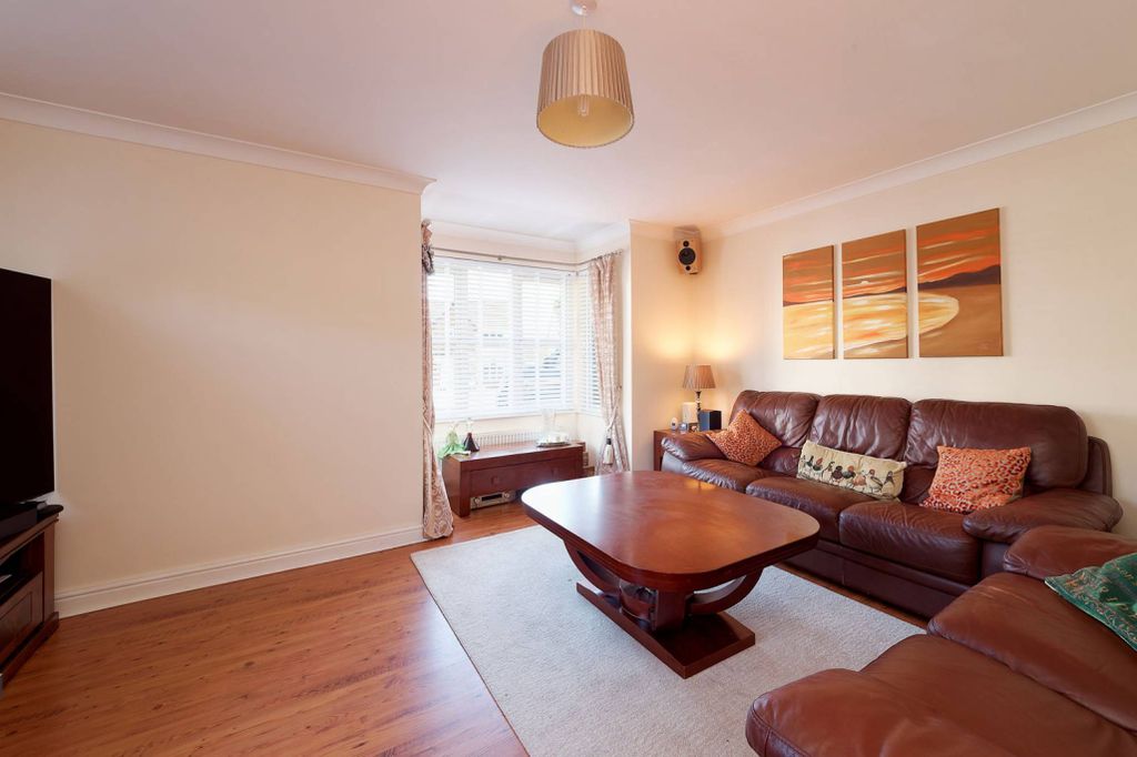 Property photo 2 of 22