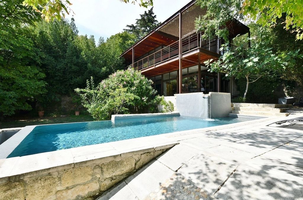 Property photo 1 of 30