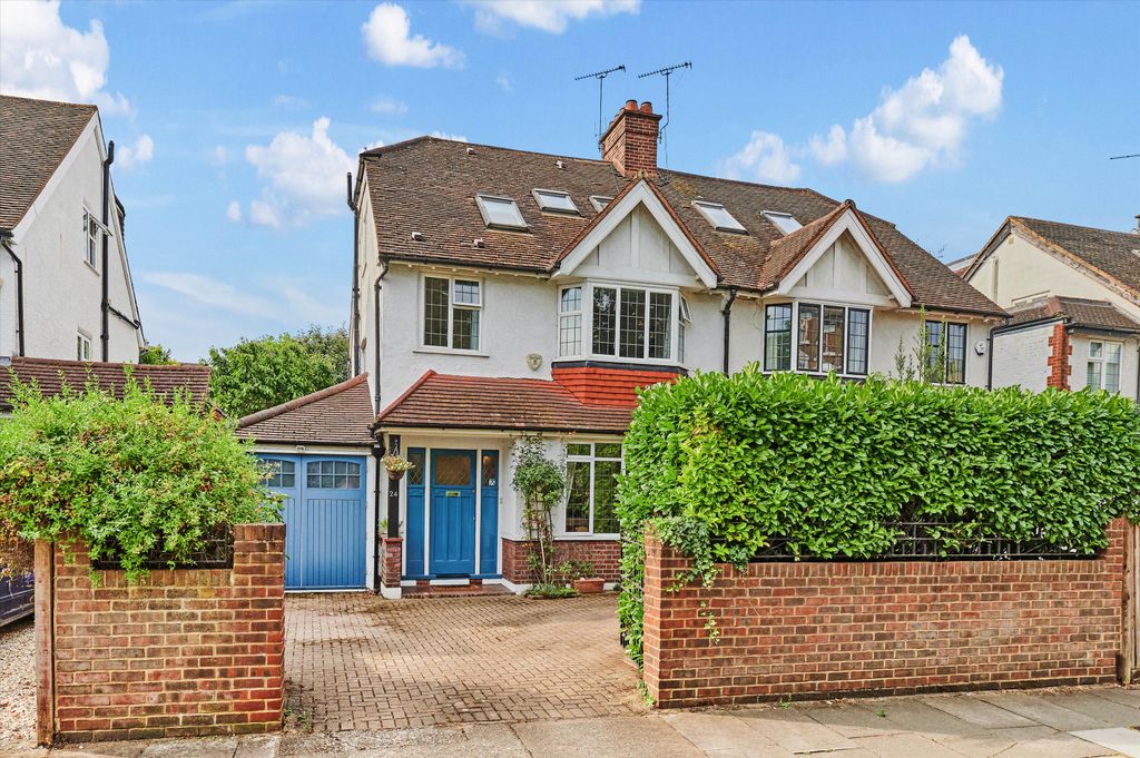 Property photo 1 of 18 Image