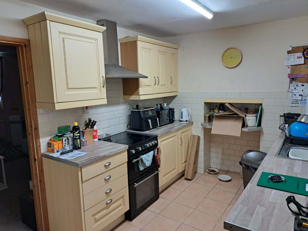 Property photo 3 of 19