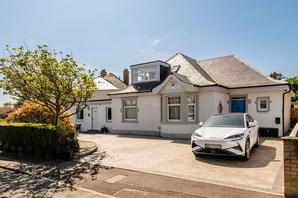Property photo 1 of 45 Substantial Drive