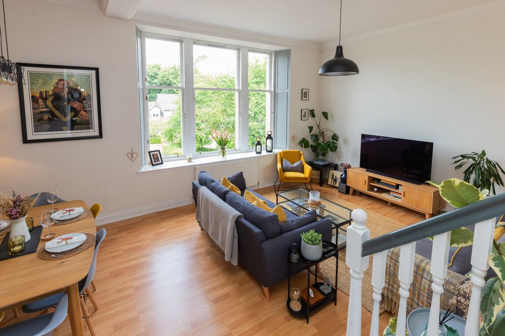 Property photo 2 of 21 10 The Counting House Paisley Pa1 2Nu L-8