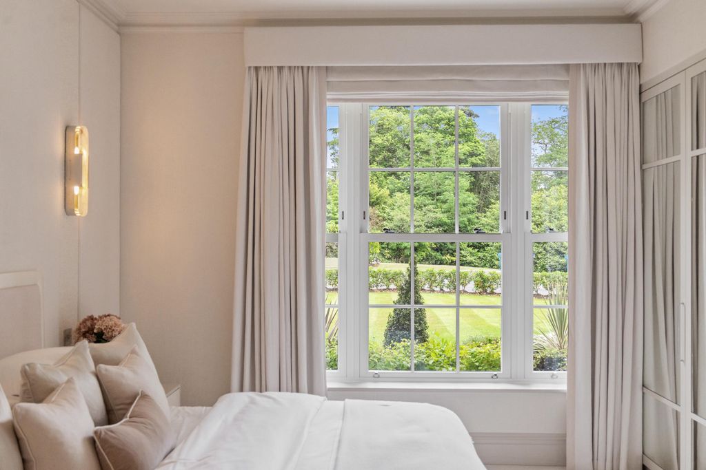 Additional image 21 of 3 bed flat for saleCholbury Place, London Road, Ascot SL5.
