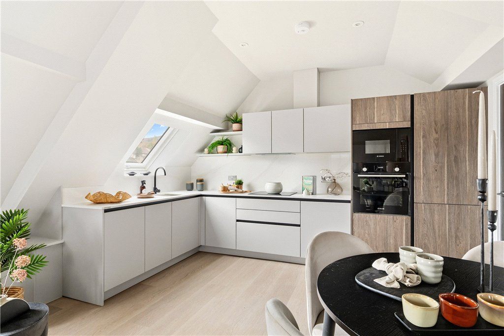 Property photo 3 of 11 Stylish Kitchen