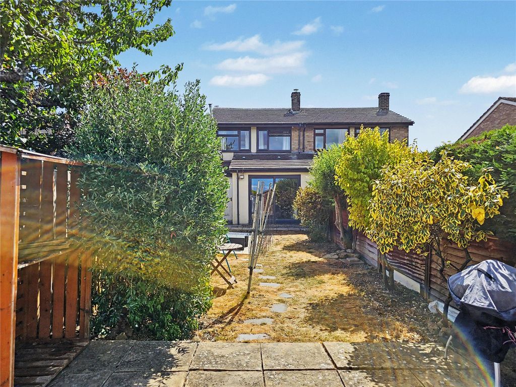 Property photo 3 of 19 Picture No. 08