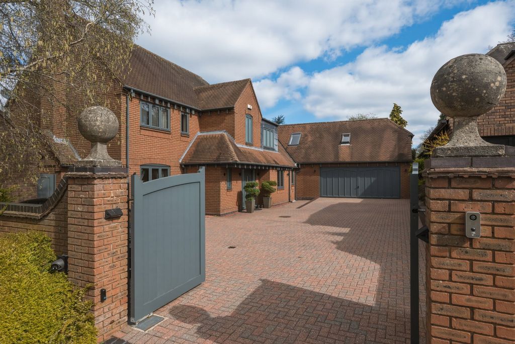 Property photo 1 of 38