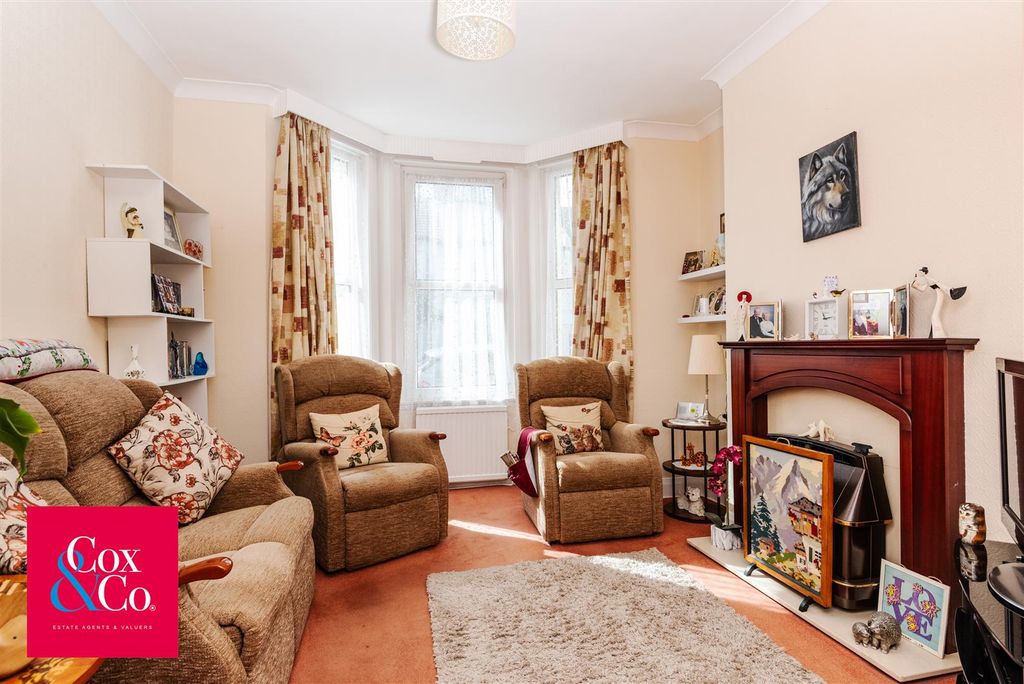Property photo 2 of 14 81O_9498.Jpg