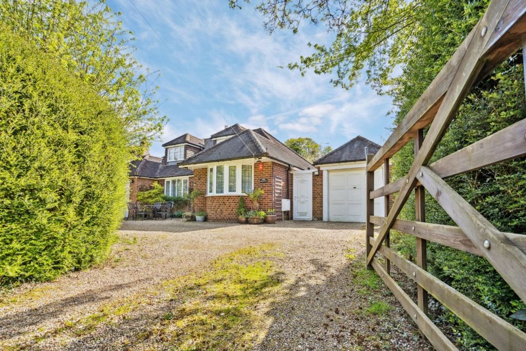 Property photo 1 of 20