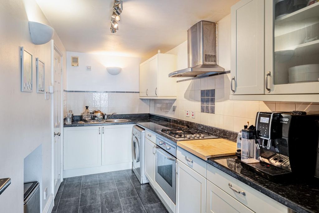 Property photo 3 of 23 Flat 1, 7 Mount Beacon Ba1 5Qp-8_Edit.Jpg