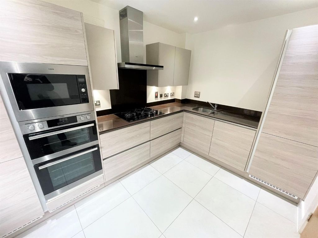 Property photo 2 of 12 Kitchen.Jpg