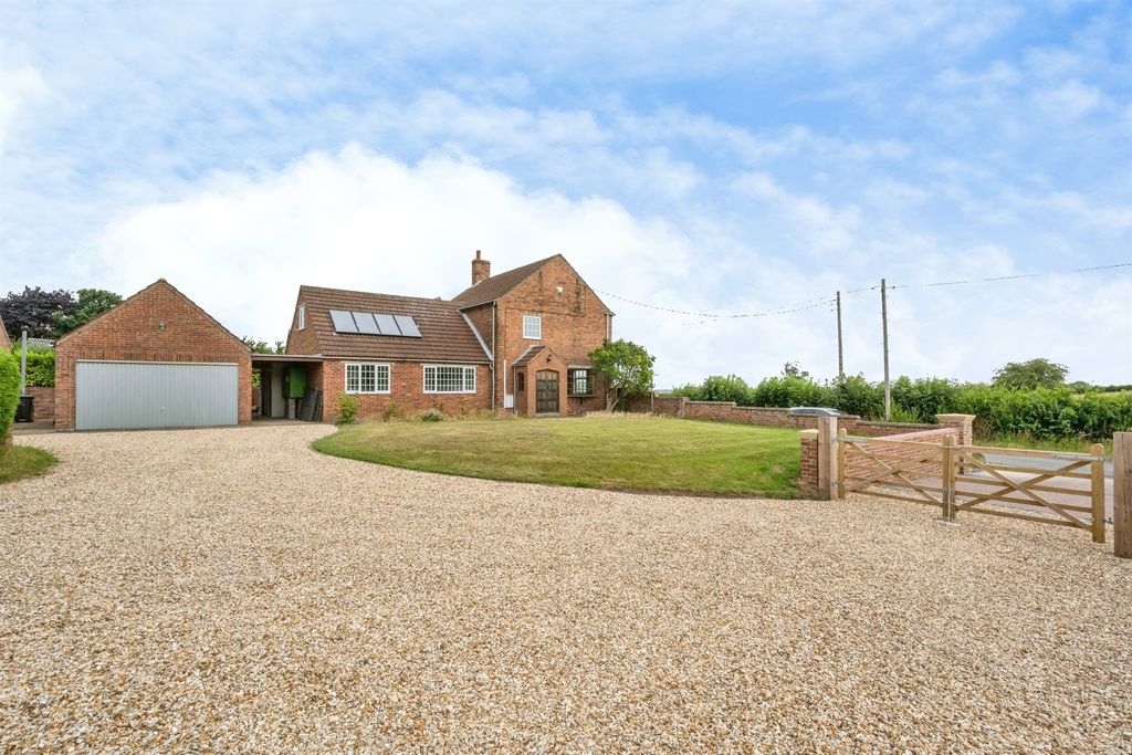 Property photo 1 of 21