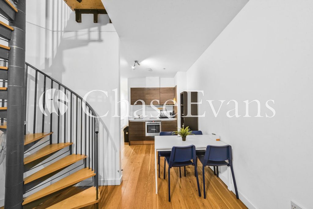 Property photo 3 of 10 Living Area