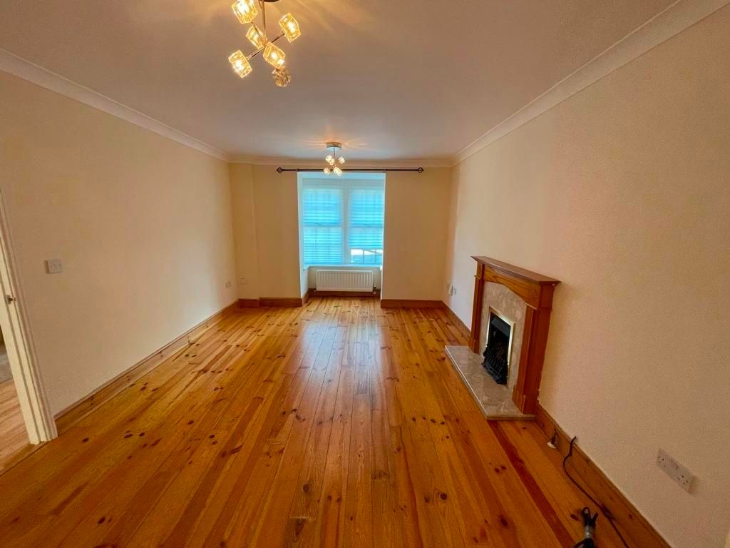 Property photo 1 of 25