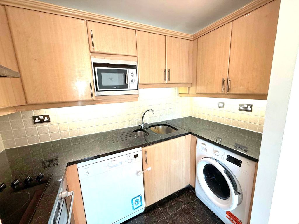 Property photo 3 of 9 Image