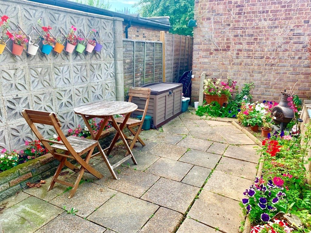 Property photo 3 of 10 Picture No. 15