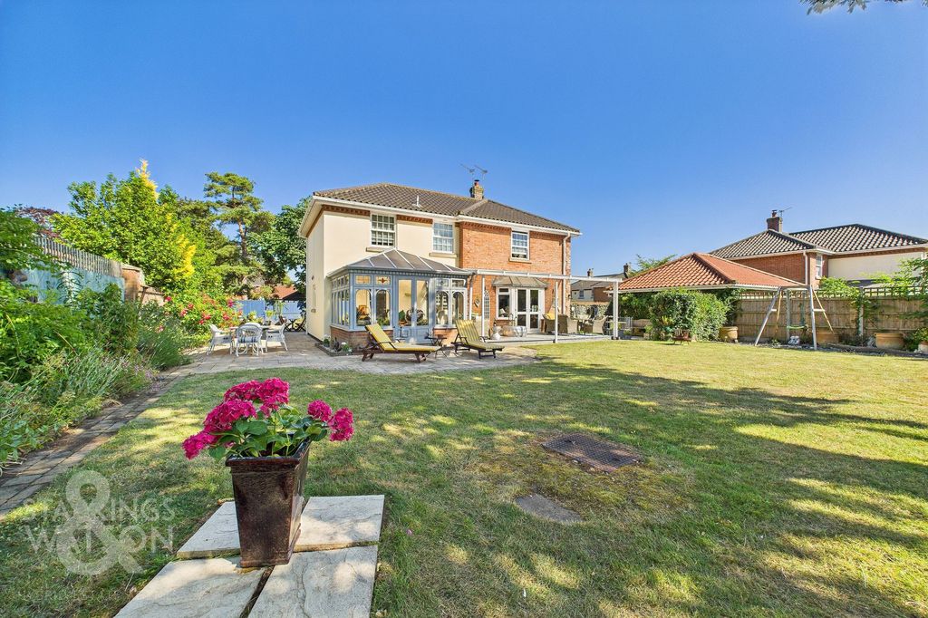 Property photo 1 of 26