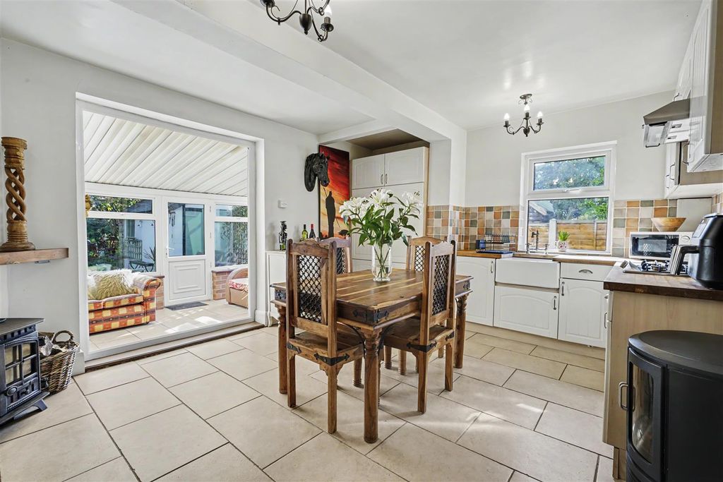Property photo 3 of 19 Kitchen_Dining 1_1.Jpeg