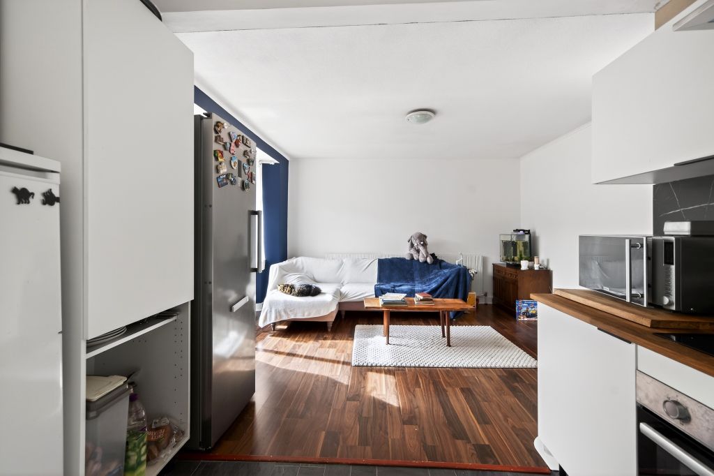 Property photo 3 of 21