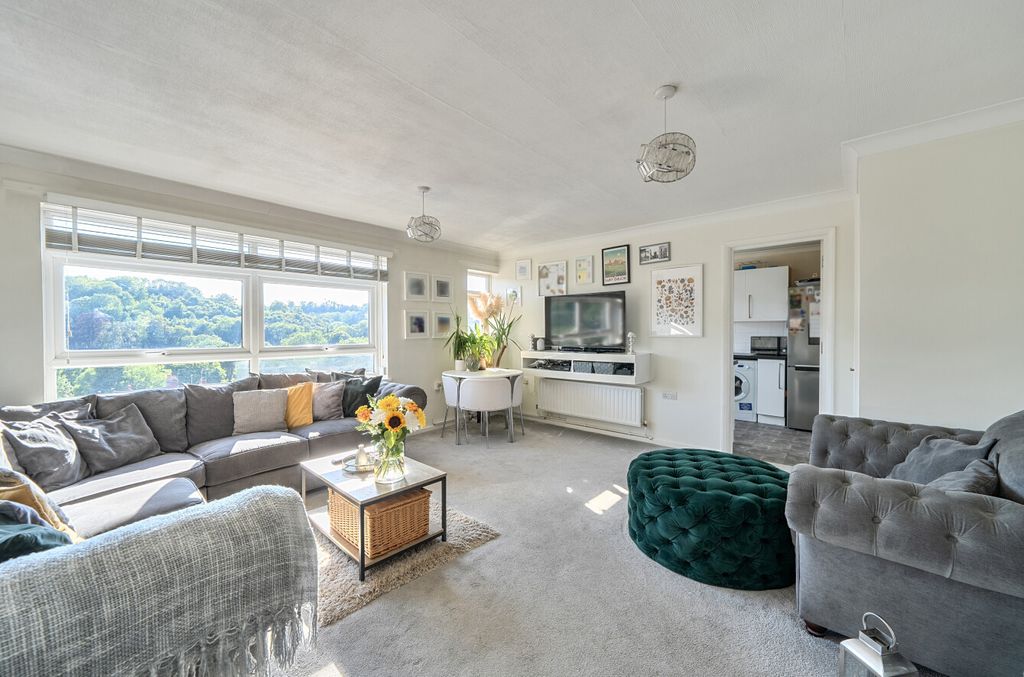 Property photo 2 of 24 1494341-13-6A566E...