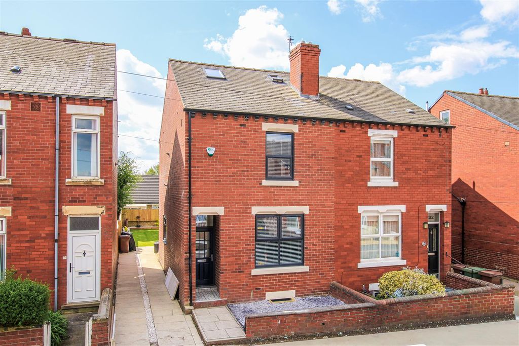 Property photo 1 of 15