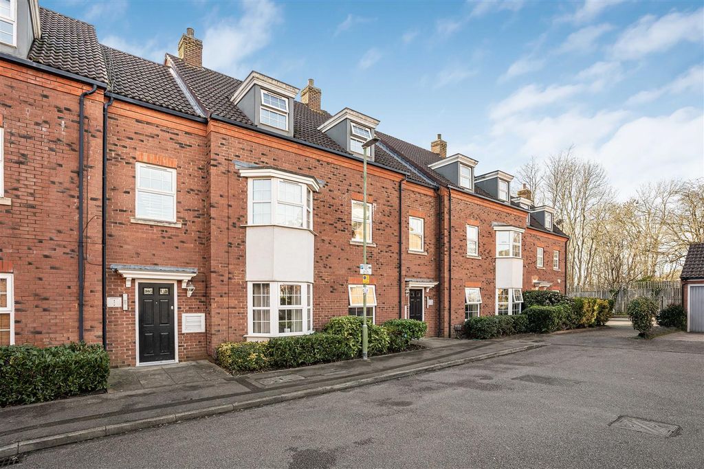 Property photo 1 of 16 14_74409.Jpg