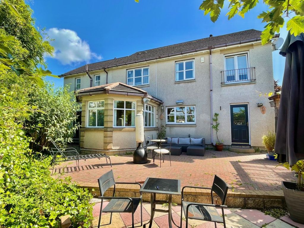 Property photo 1 of 39