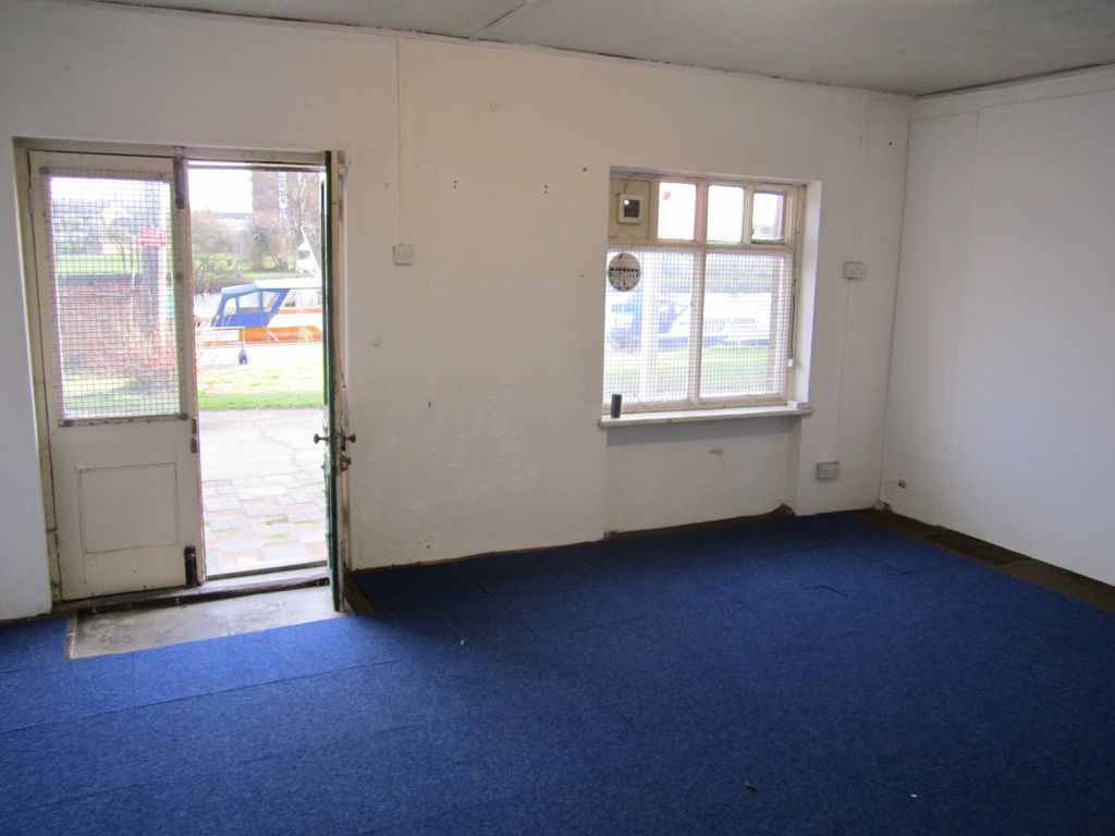 Property photo 2 of 4