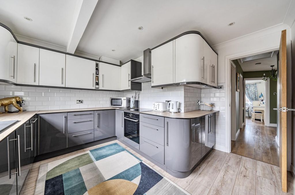 Property photo 2 of 18 Bodycoats Road 28 (12).Jpg