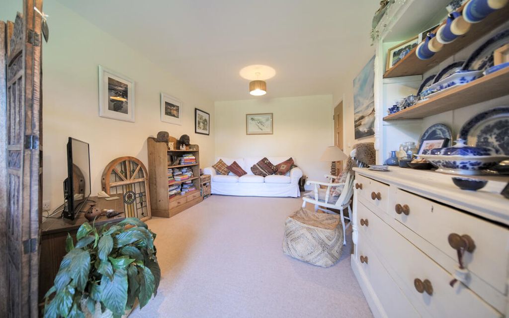 Property photo 3 of 13 P1073544.Jpg