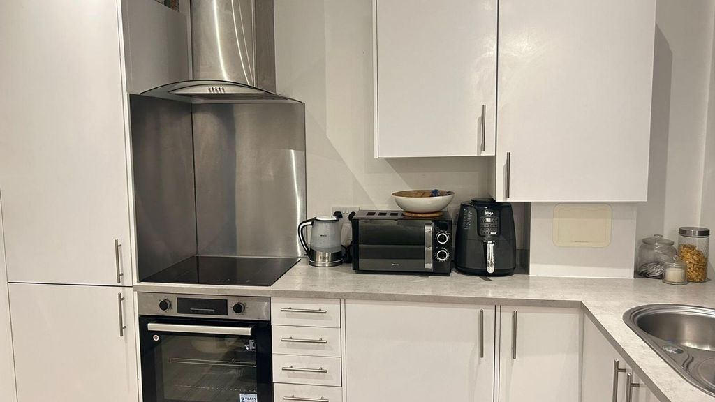 Property photo 2 of 5