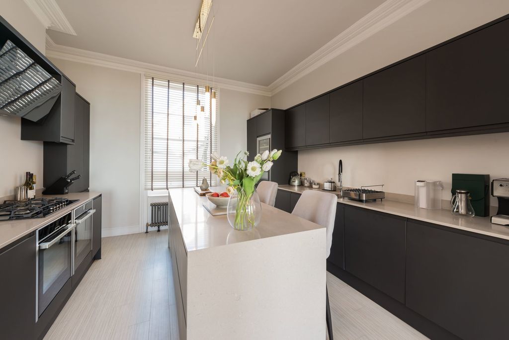 Additional image 11 of 7 bed terraced house for saleNelson Crescent, Ramsgate CT11