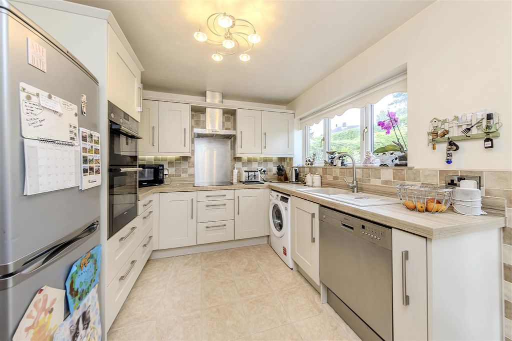 Property photo 3 of 45 Kitchen