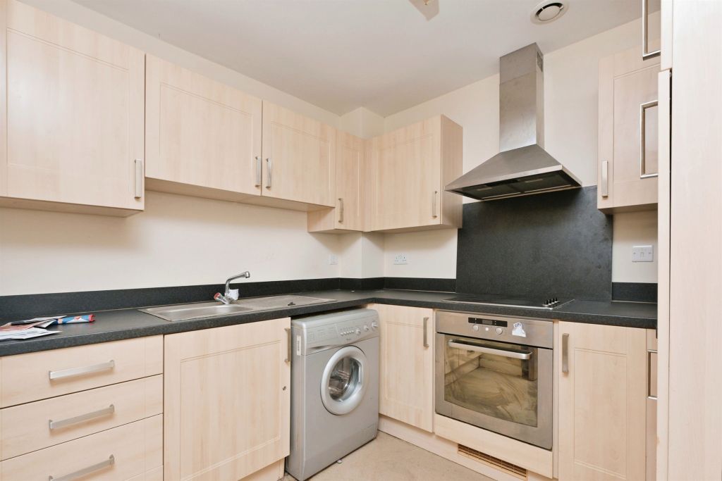 Property photo 3 of 17