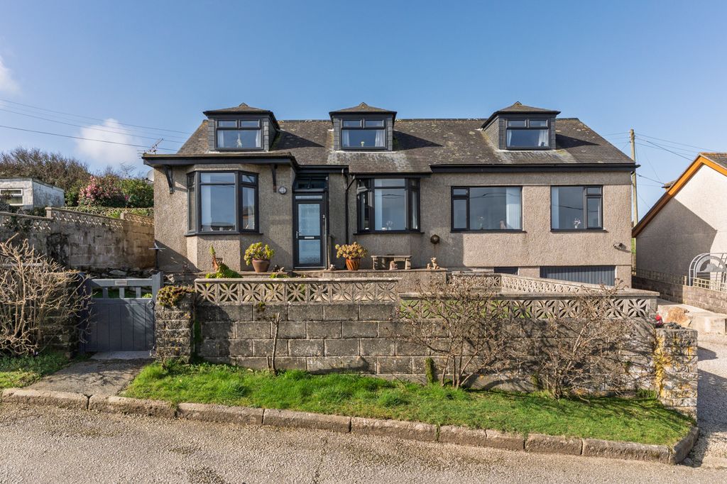 Property photo 1 of 39