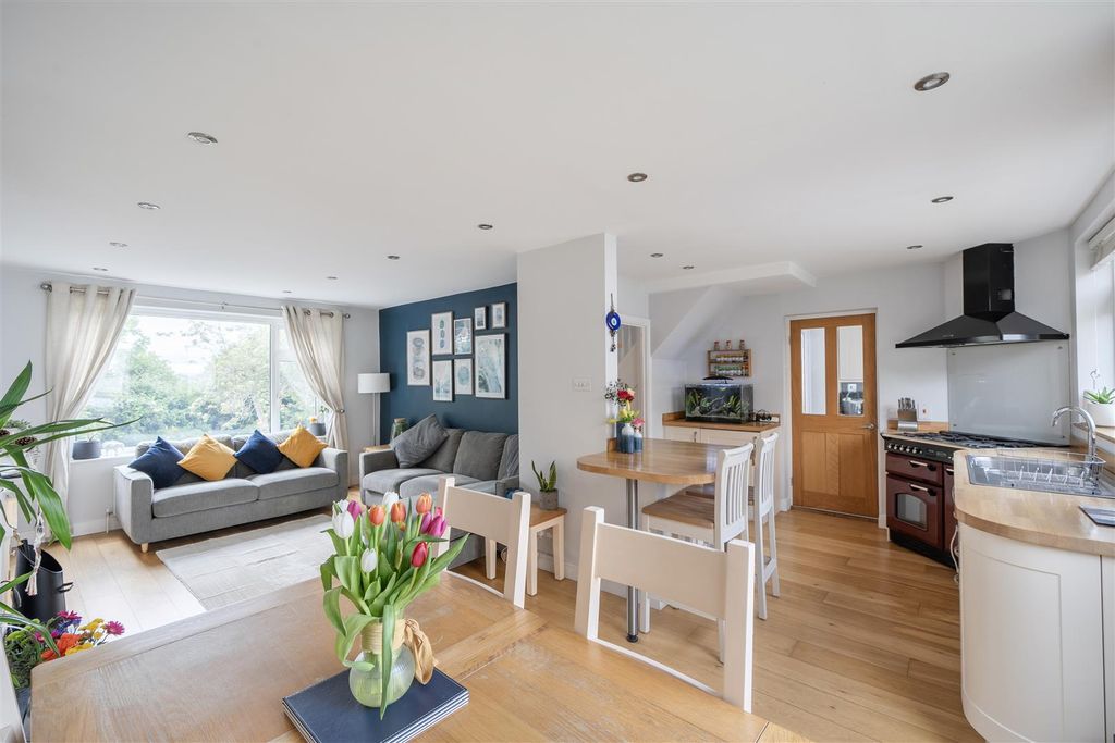 Property photo 3 of 22 1458242-11-6A0354315d022.Jphttps://Login2.Vebraalt