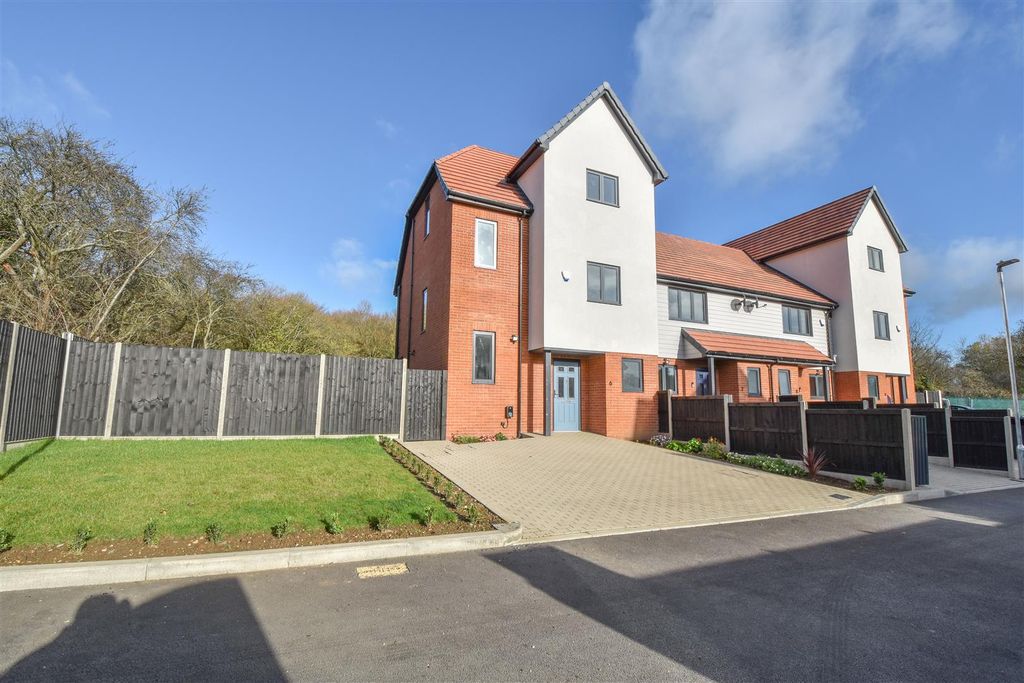 Property photo 1 of 17 Dsc_0679-2.Jpg