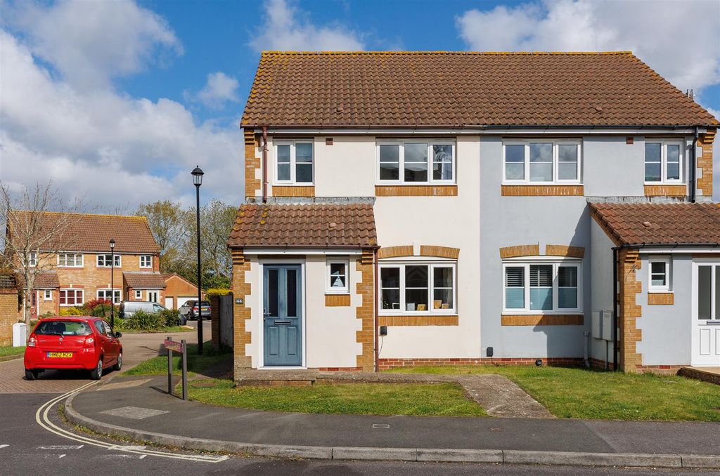 Property photo 1 of 24