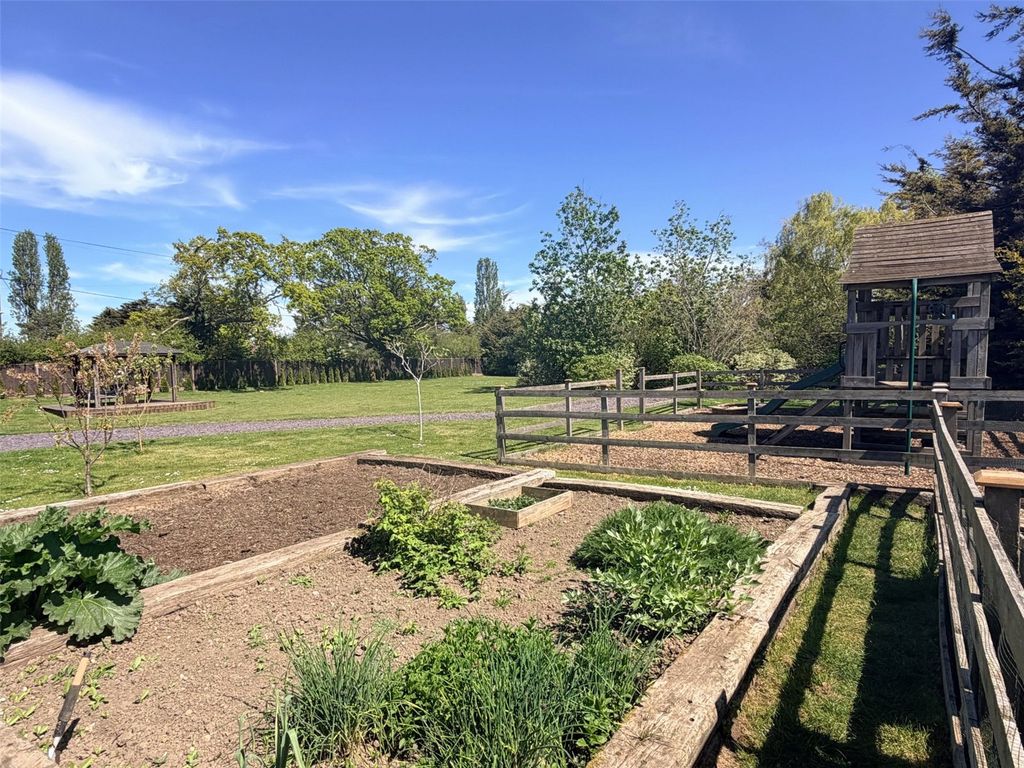 Property photo 3 of 34 Picture No. 75