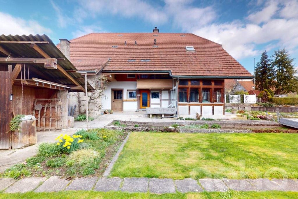 Property photo 1 of 13