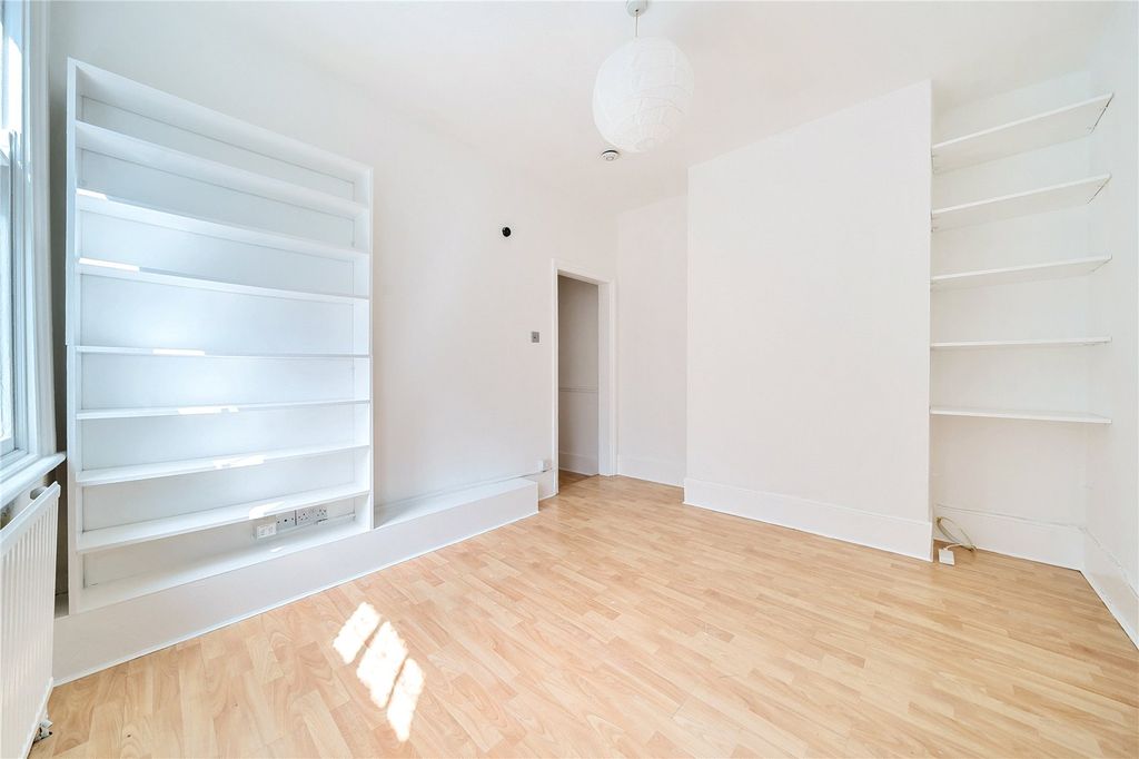 Property photo 2 of 14 Picture No. 34