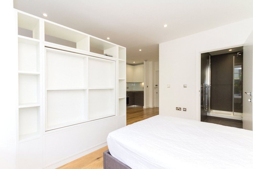 Property photo 3 of 5