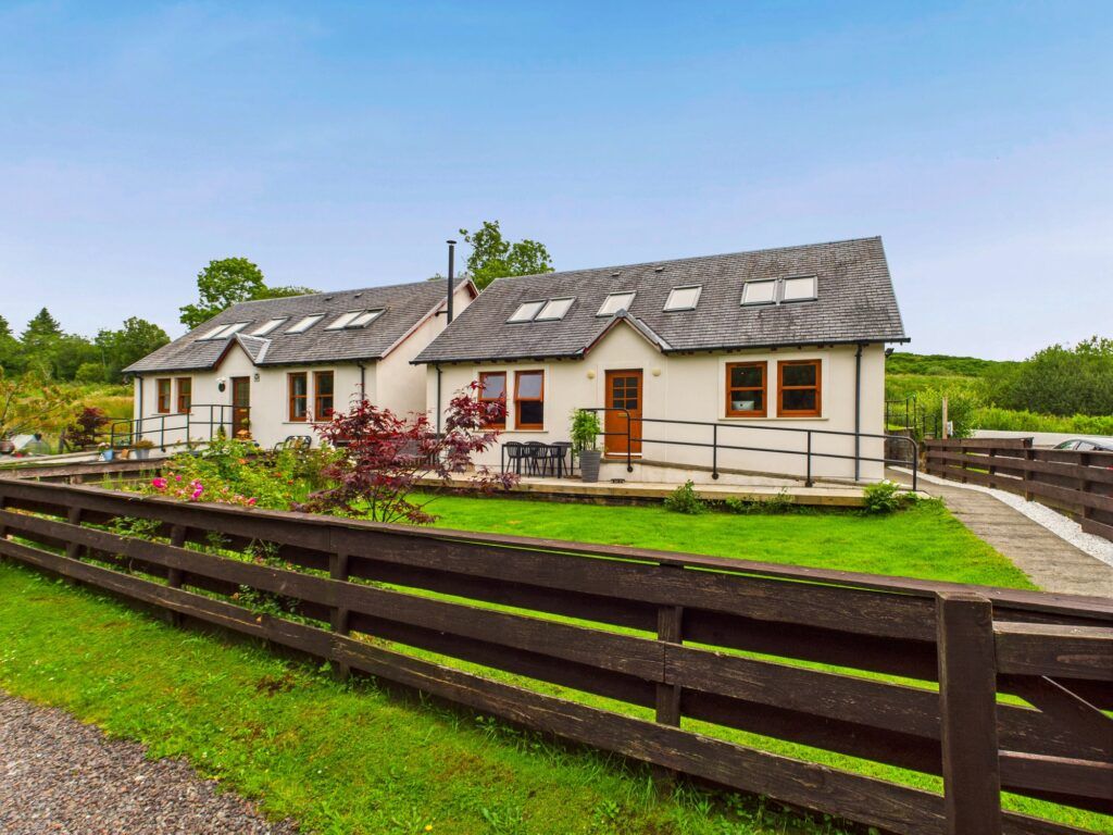 Property photo 1 of 29