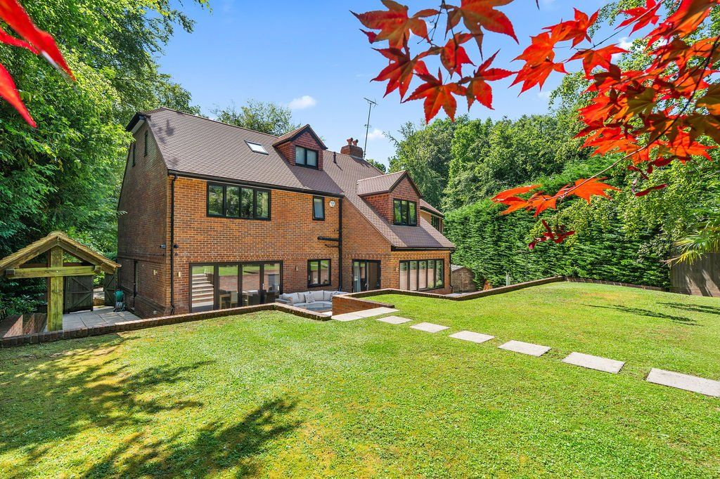 Additional image 11 of 6 bed country house for saleSt. Johns Road, Hazlemere, Buckinghamshire HP15