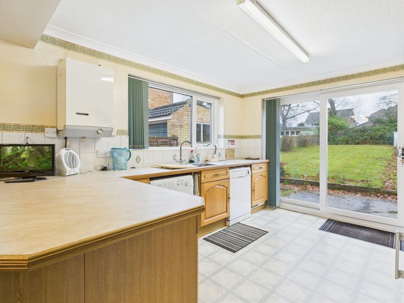 Property photo 2 of 17 Kitchen